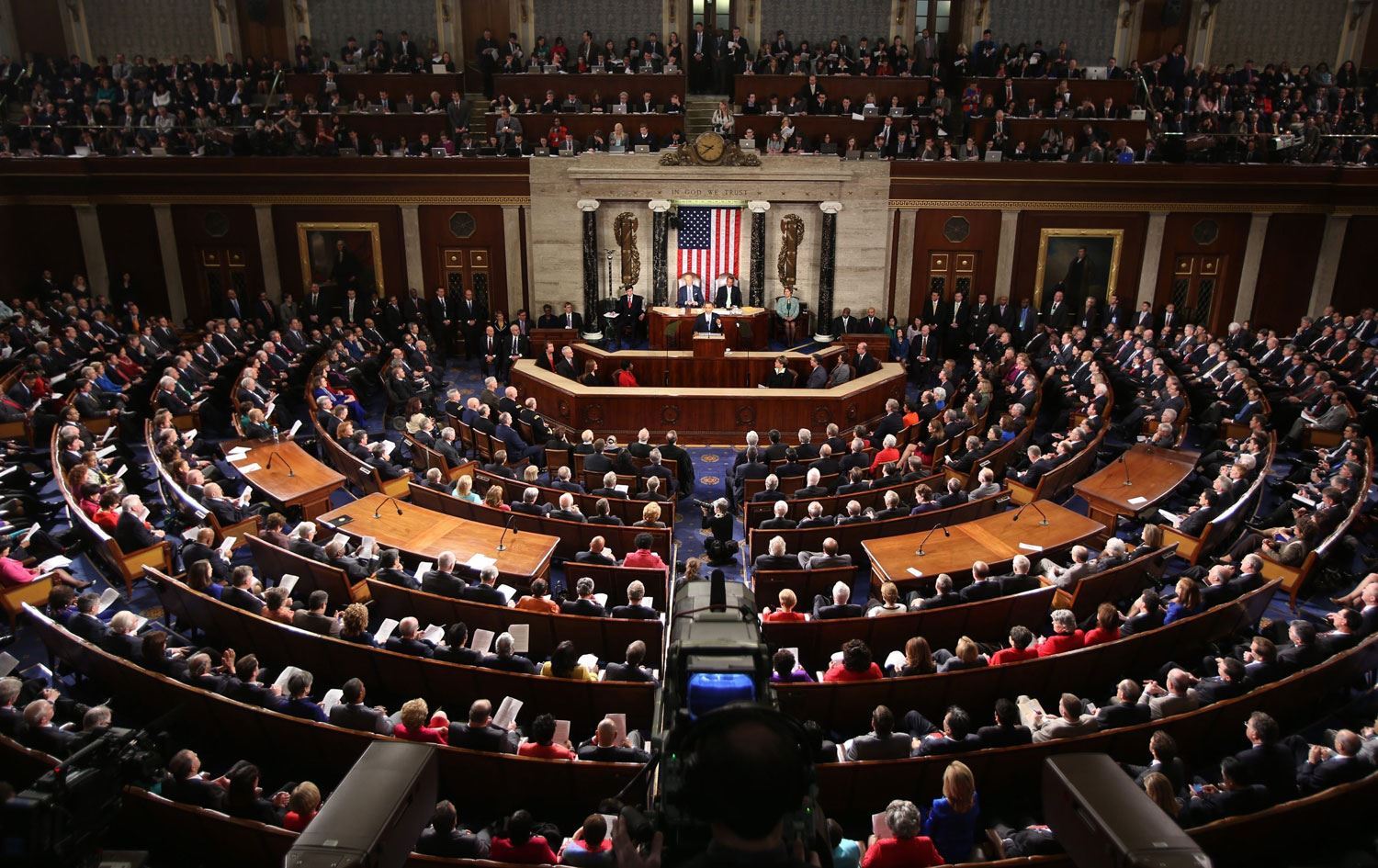 ABD, Çinli yetkililerle çalışan bankalara yaptırım tasarısını onayladı