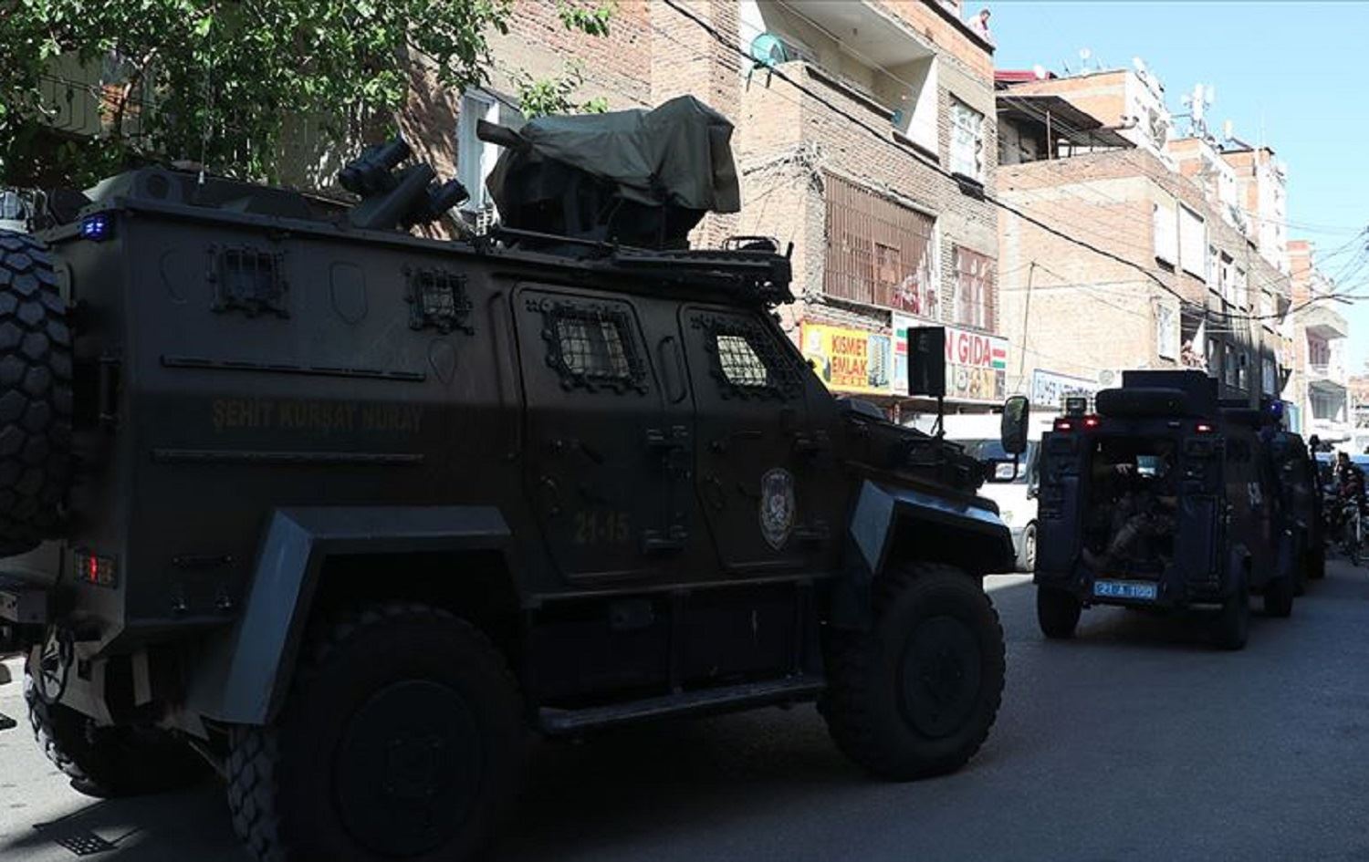 Li Amedê hejmarek çalakvan û siyasetmedarên jin hatin desteserkirin