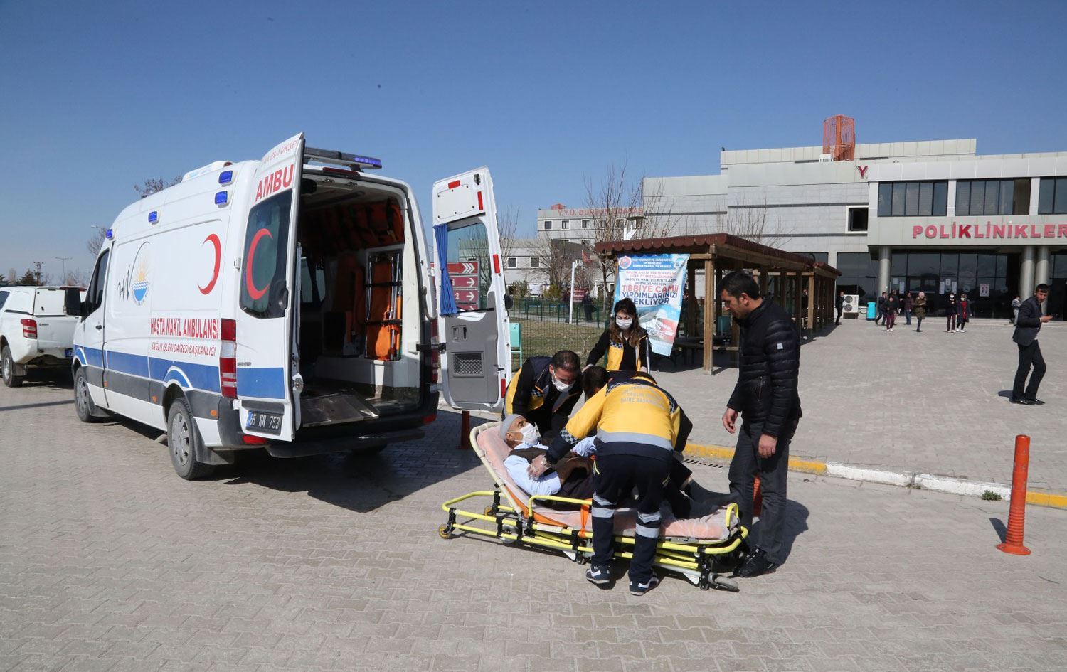 Van Valisi kentteki koronavirüs vaka ve can kaybı sayılarını açıkladı