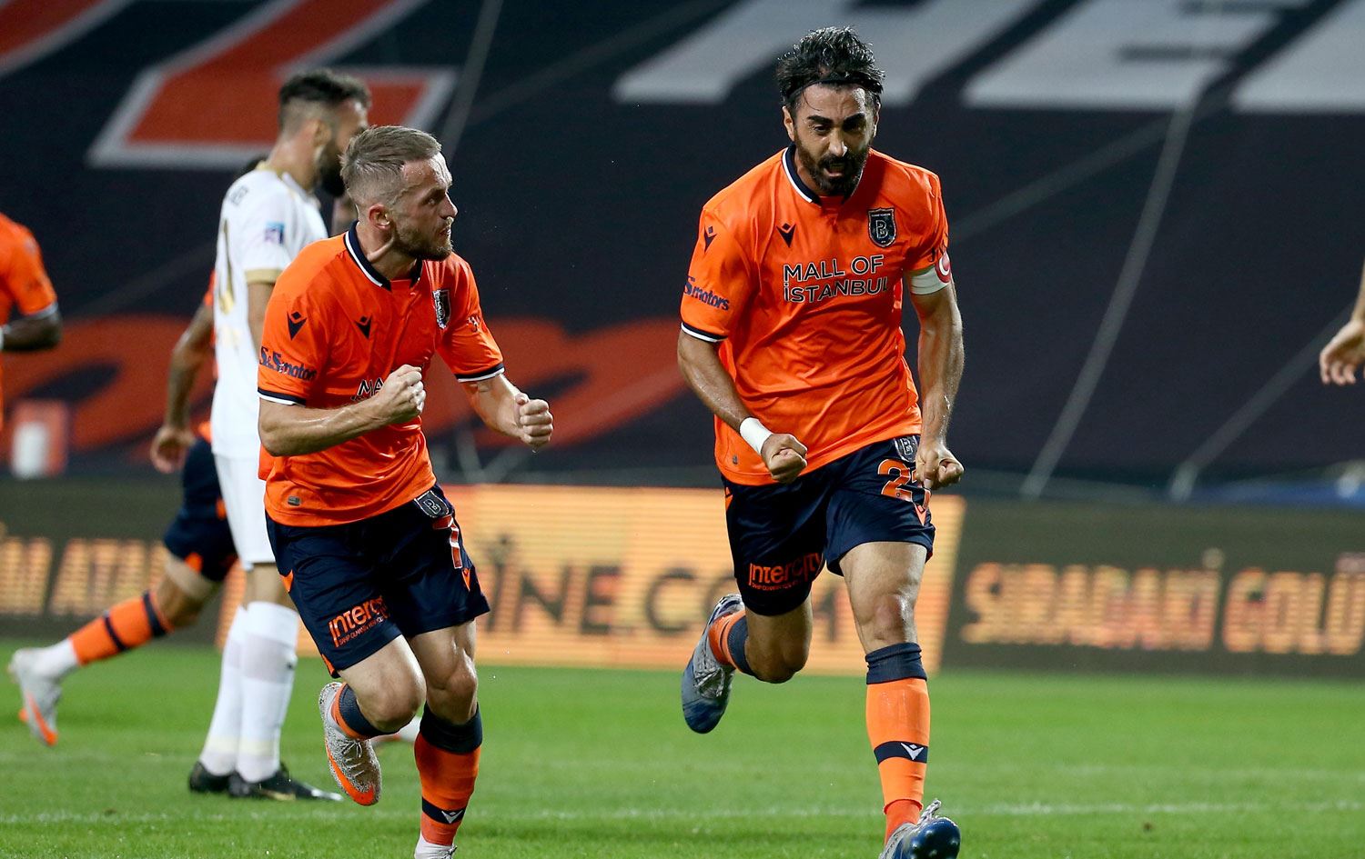 Başakşehir şampiyon oldu