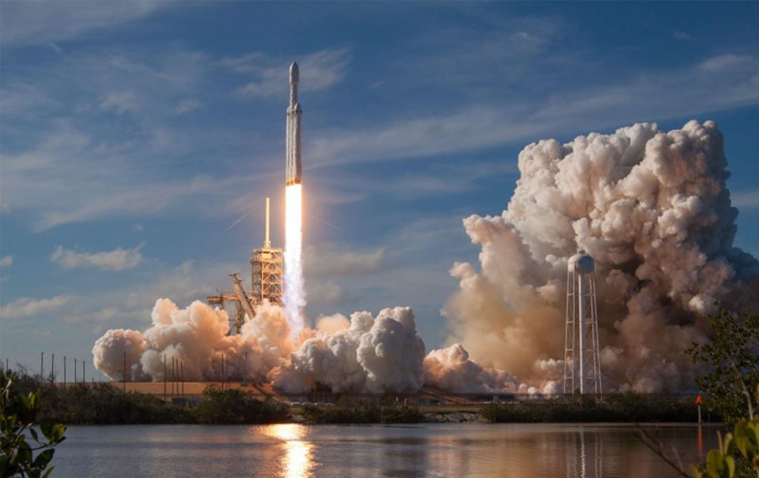 Birleşik Arap Emirlikleri’ne ait uzay aracının Mars yolculuğu başladı