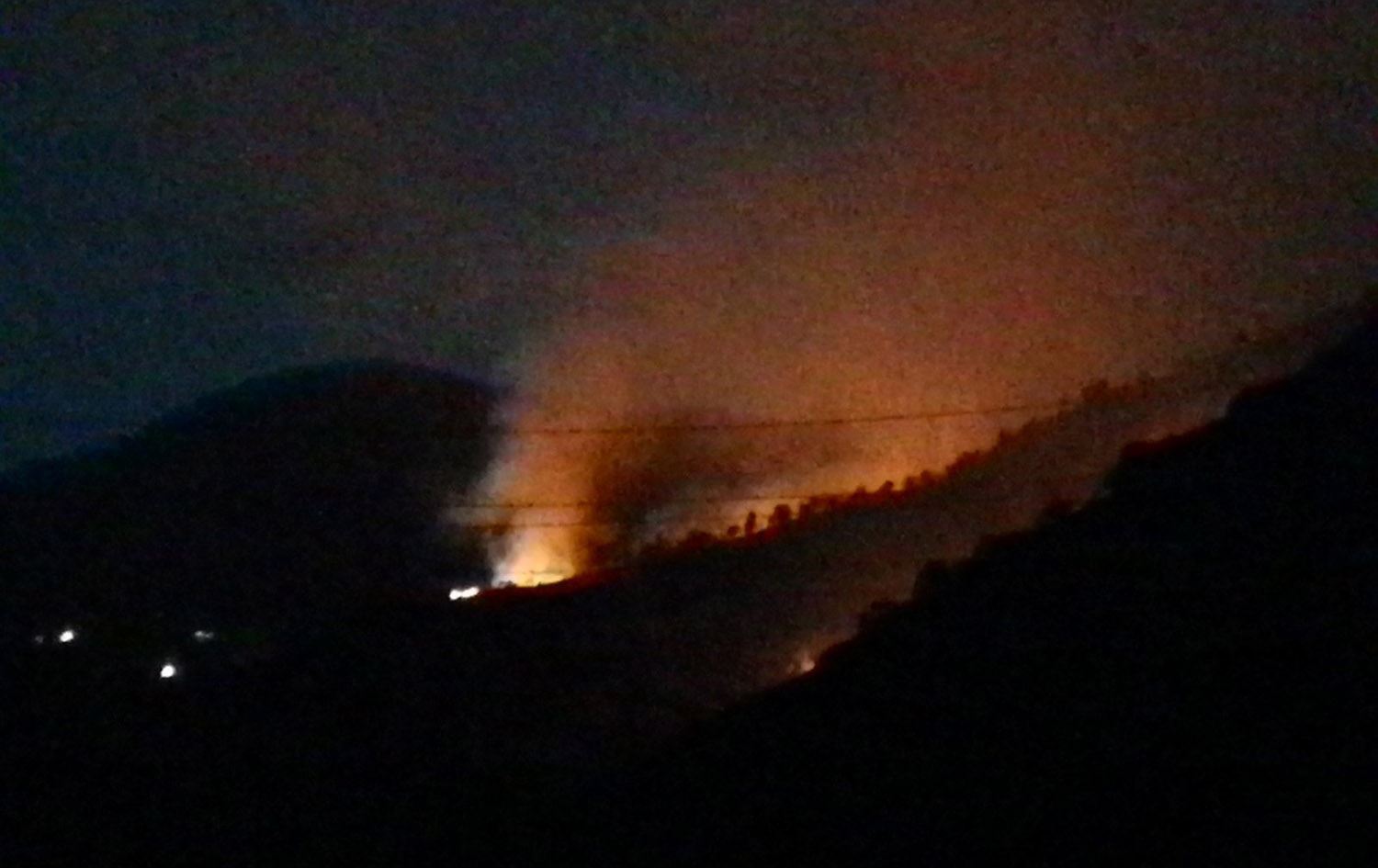 بەهۆی بۆردوومانی تورکیا ئاگر لە گوندی مێرگەڕەشی سیدەکان کەوتەوە