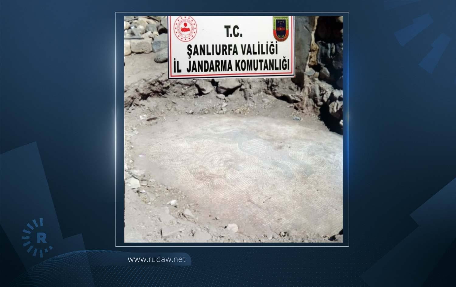 Roma Dönemi'ne ait mozaikleri sökmeye çalışan 5 kişi yakalandı