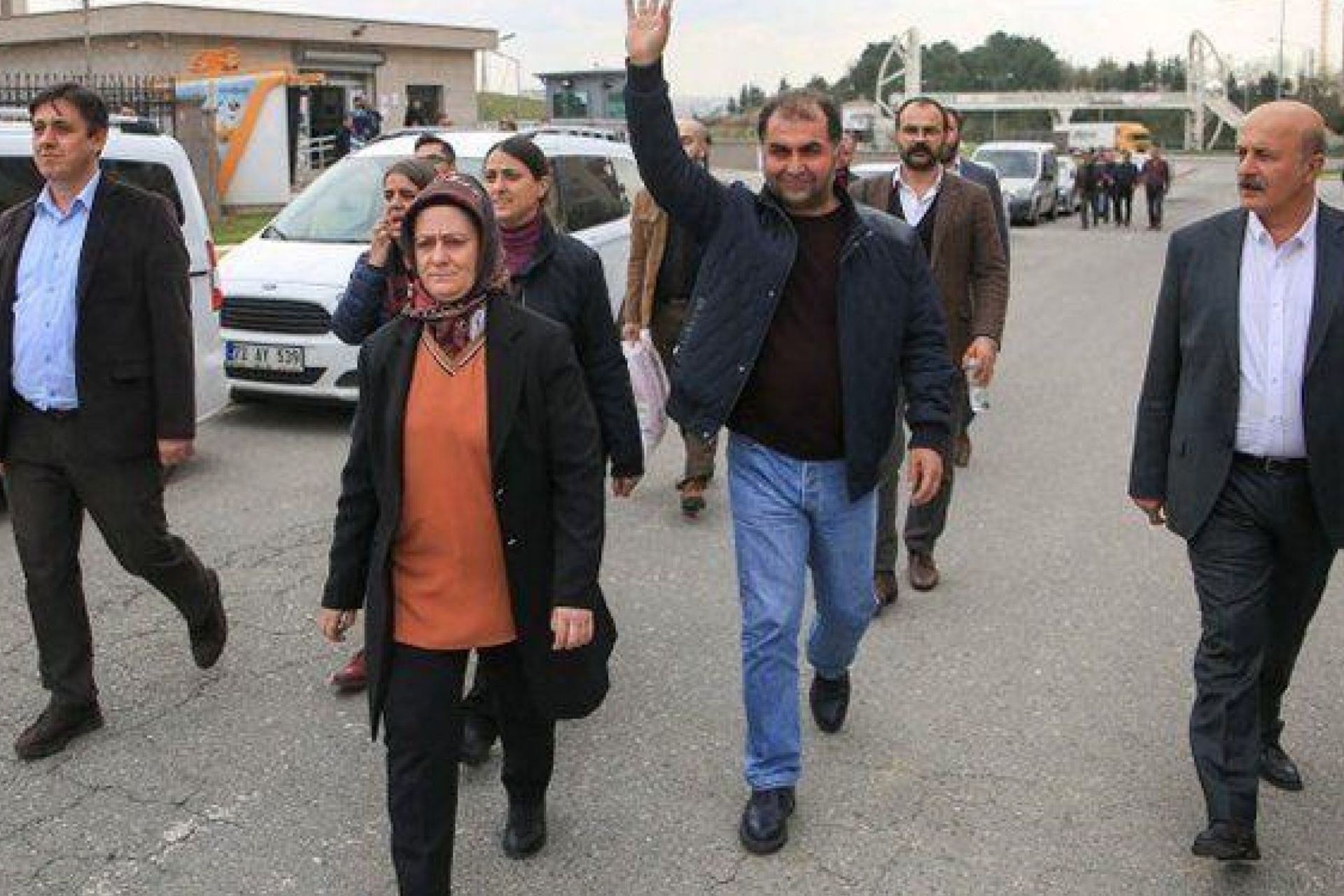 Batman Belediyesi Eşbaşkanı Demir tutuklandı