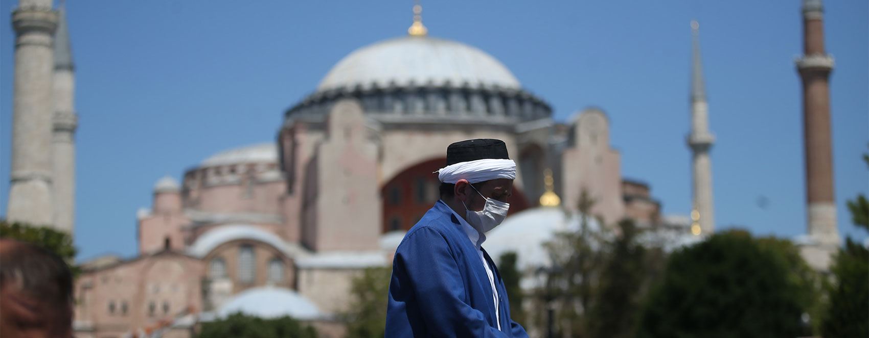 بە وێنە: یەکەم نوێژ دوای 86 ساڵ لە ئایاسۆفیا