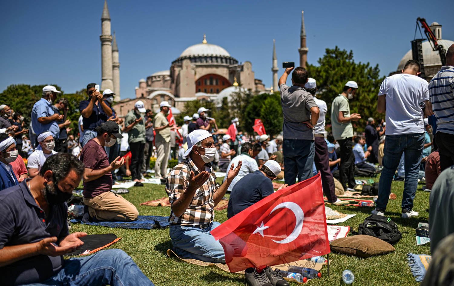 توركیا بۆ یۆنان: لە خەو هەستن ئایاسۆفیا تاهه‌تایه‌ موڵكی توركیایه‌