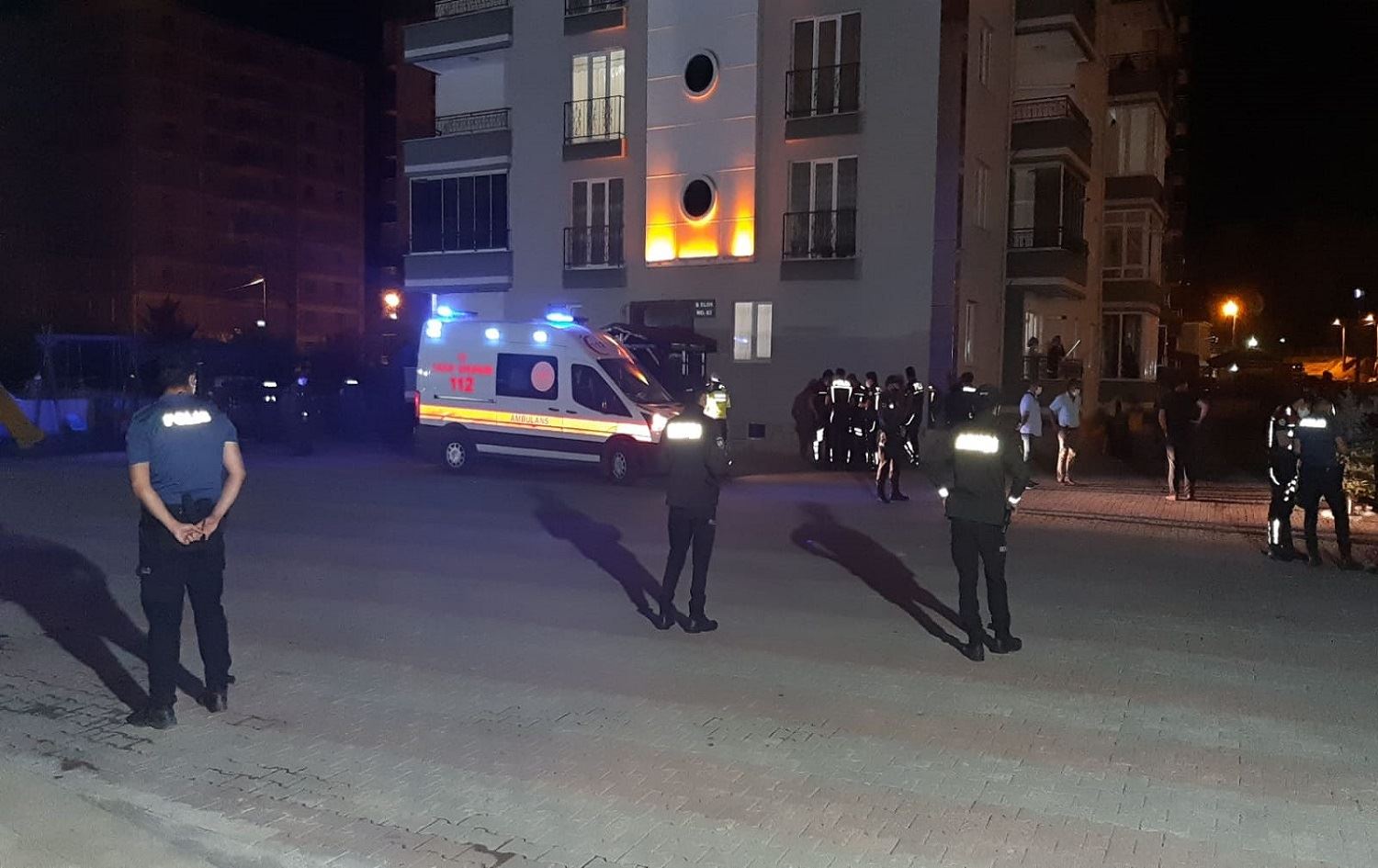 Evlenme teklifi reddedilen kişi, aynı aileden 4 kişiyi öldürdü