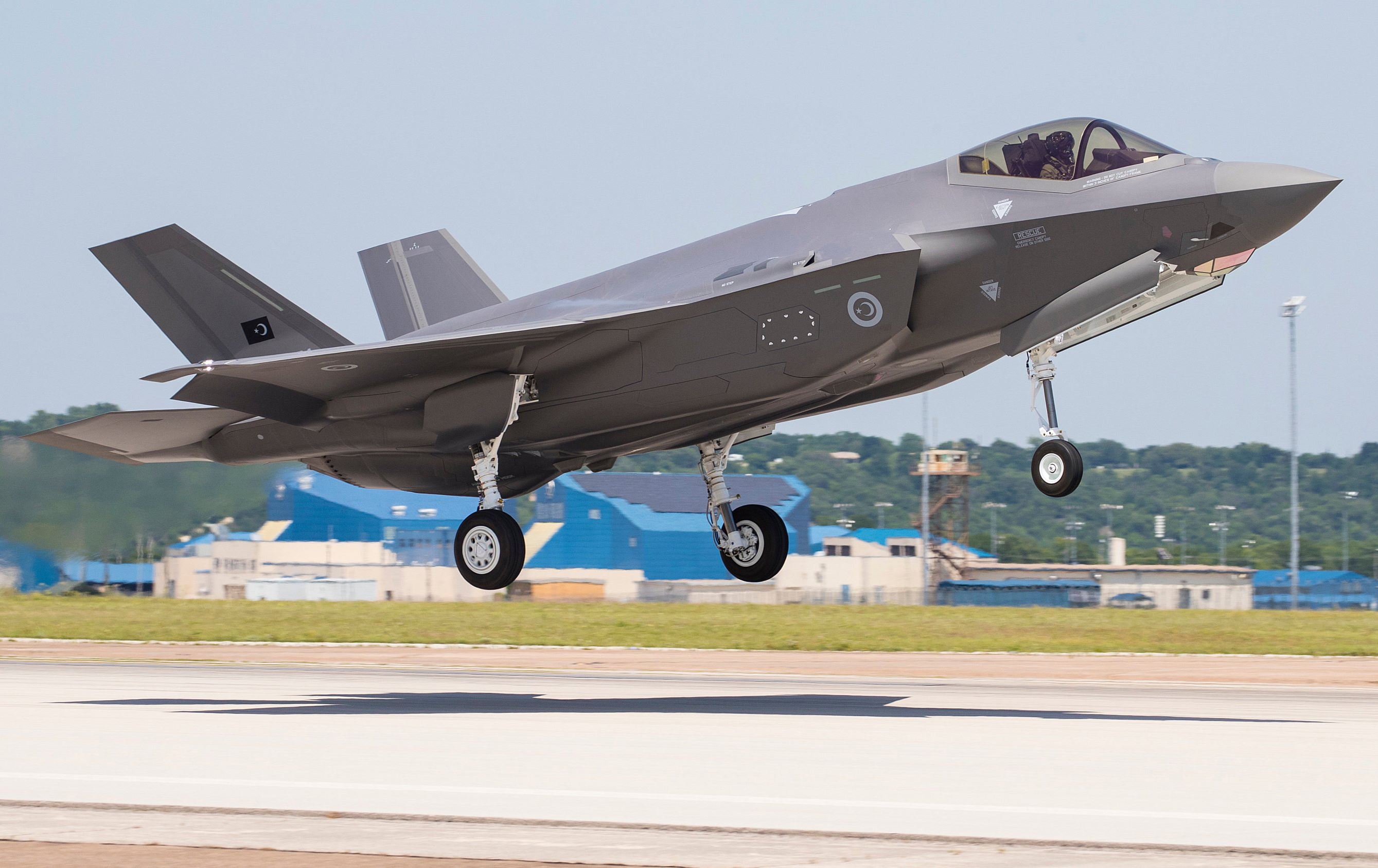 تورکیا فڕۆکەی F35 دروستدەکات