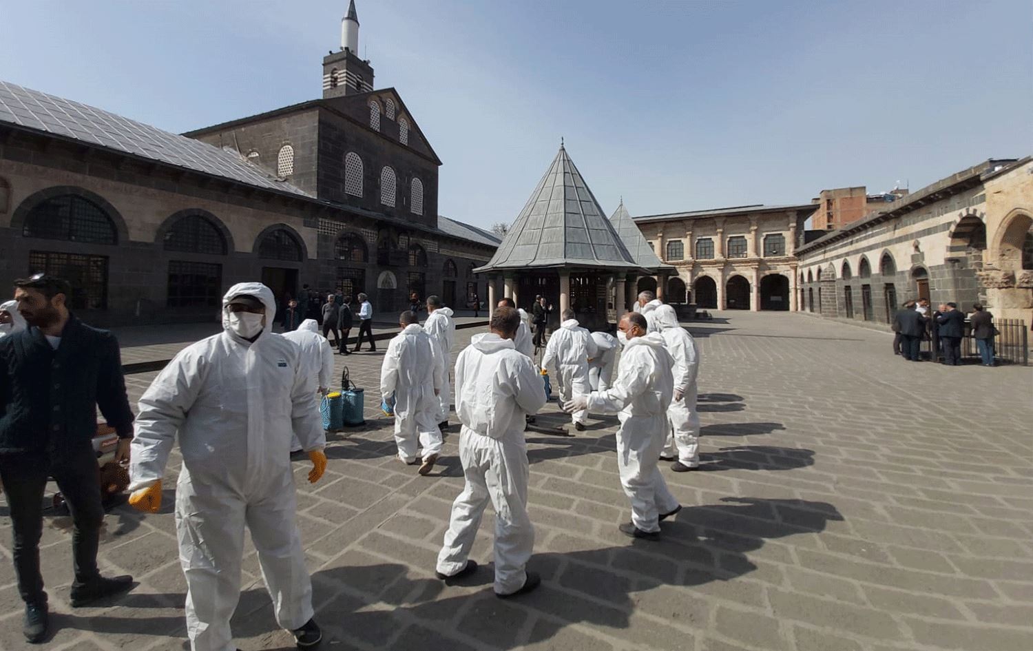 Diyarbakır’da 346 sağlık çalışanı enfekte oldu