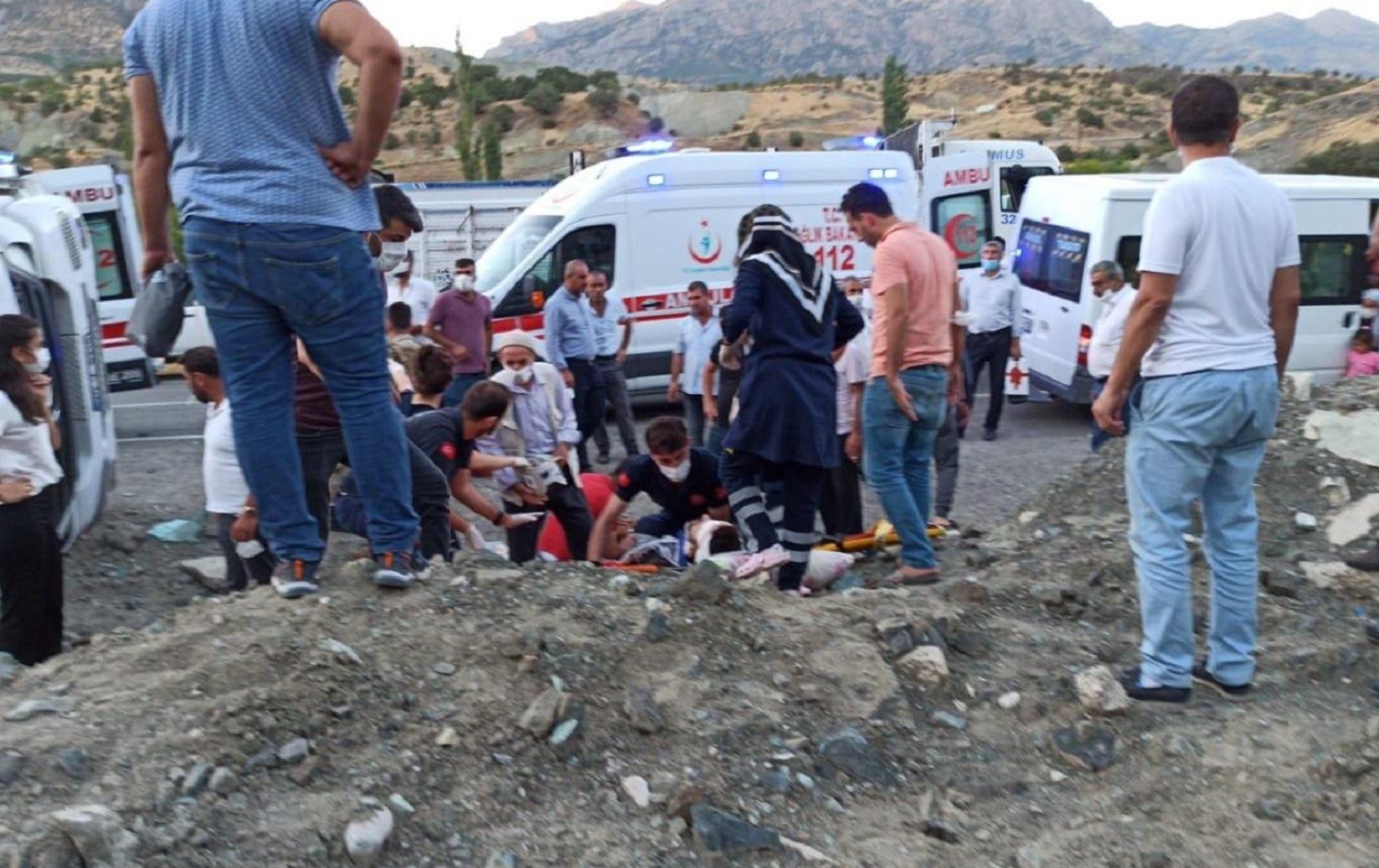 Barhilgira pez tê de bû wergeriya: 3 kes birîndar bûn û 70 mih mirar bûn