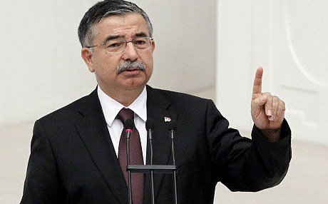 Wezîrê Parastinê yê Tirkiyê: Vekişîna leşkeran ne raste