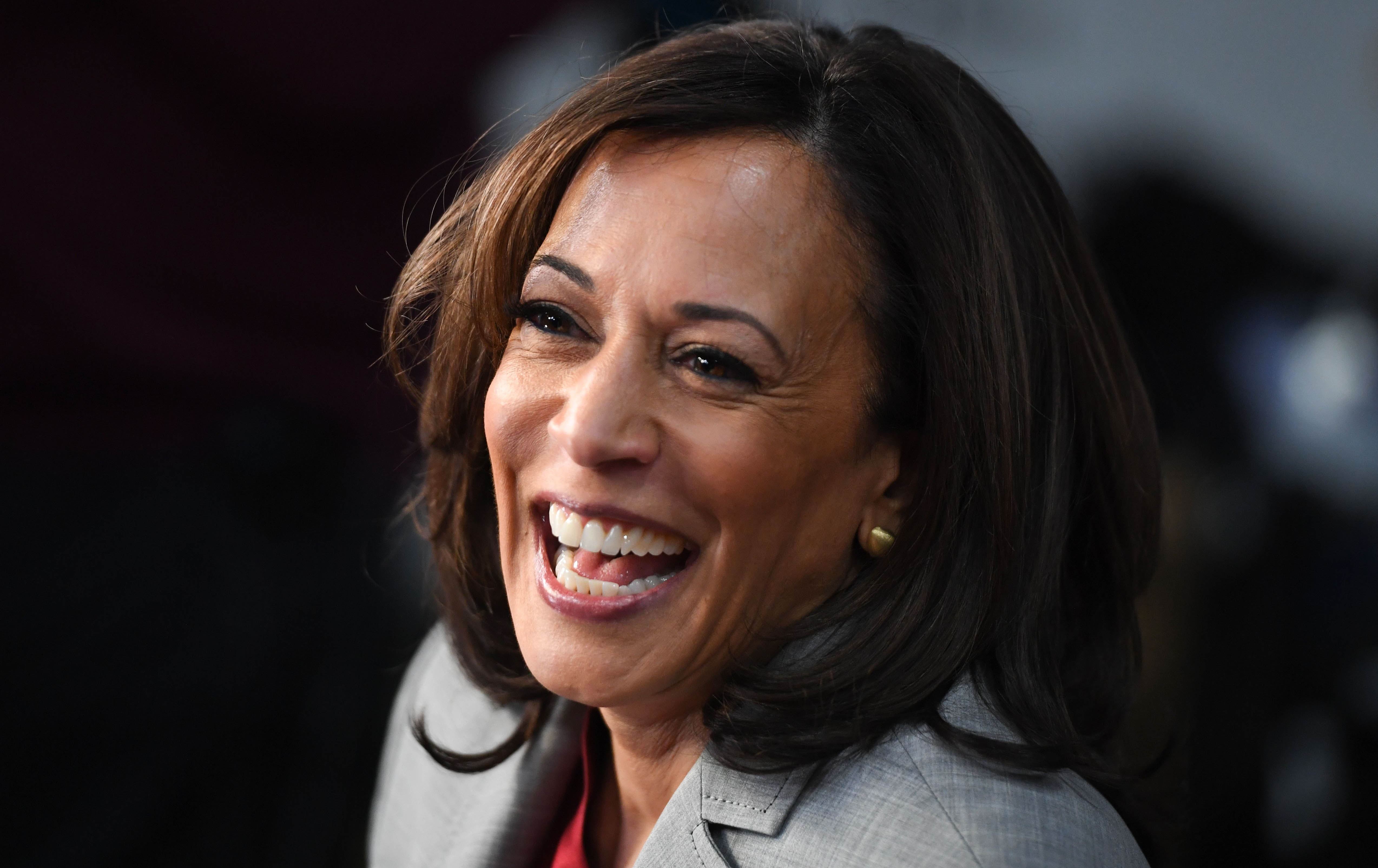 کامالا هاریس گڕ لە کەمپەینەکانی هەڵبژاردنی ئەمریکا بەردەدات