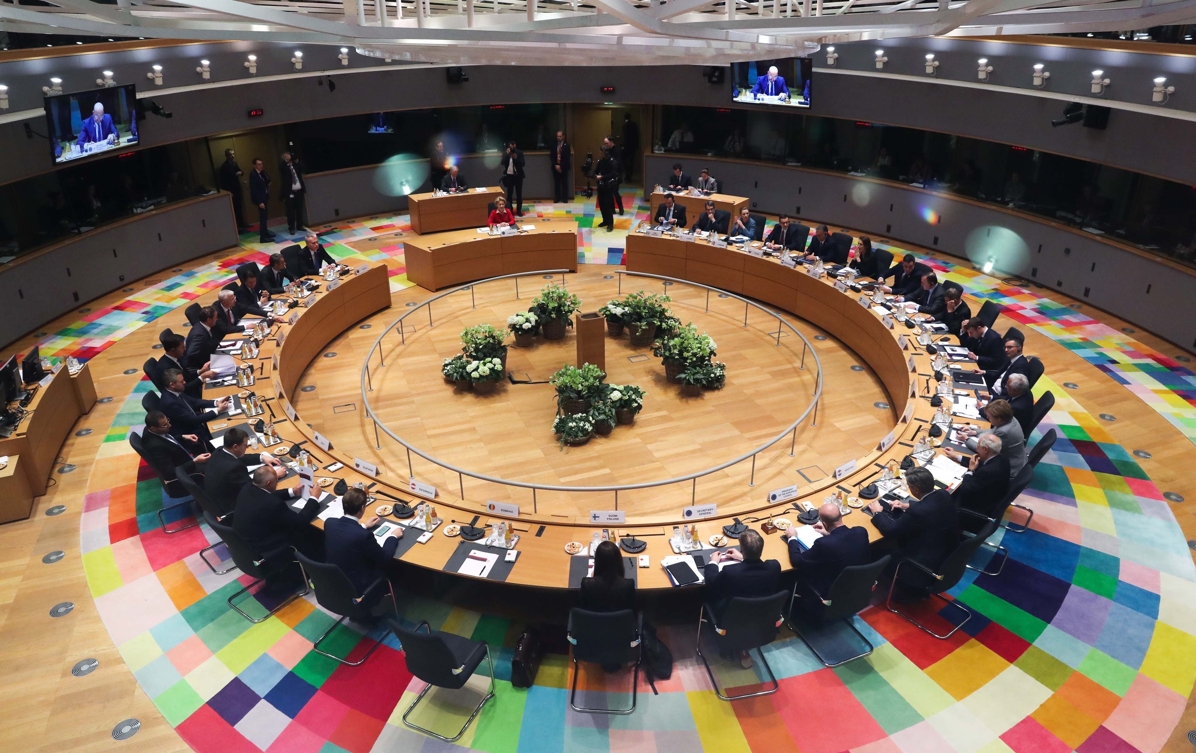 Yekîtiya Ewropayê li ser rewşa Belarus, Lubnan û aloziyên navbera Yûnan û Tirkiyê dicive