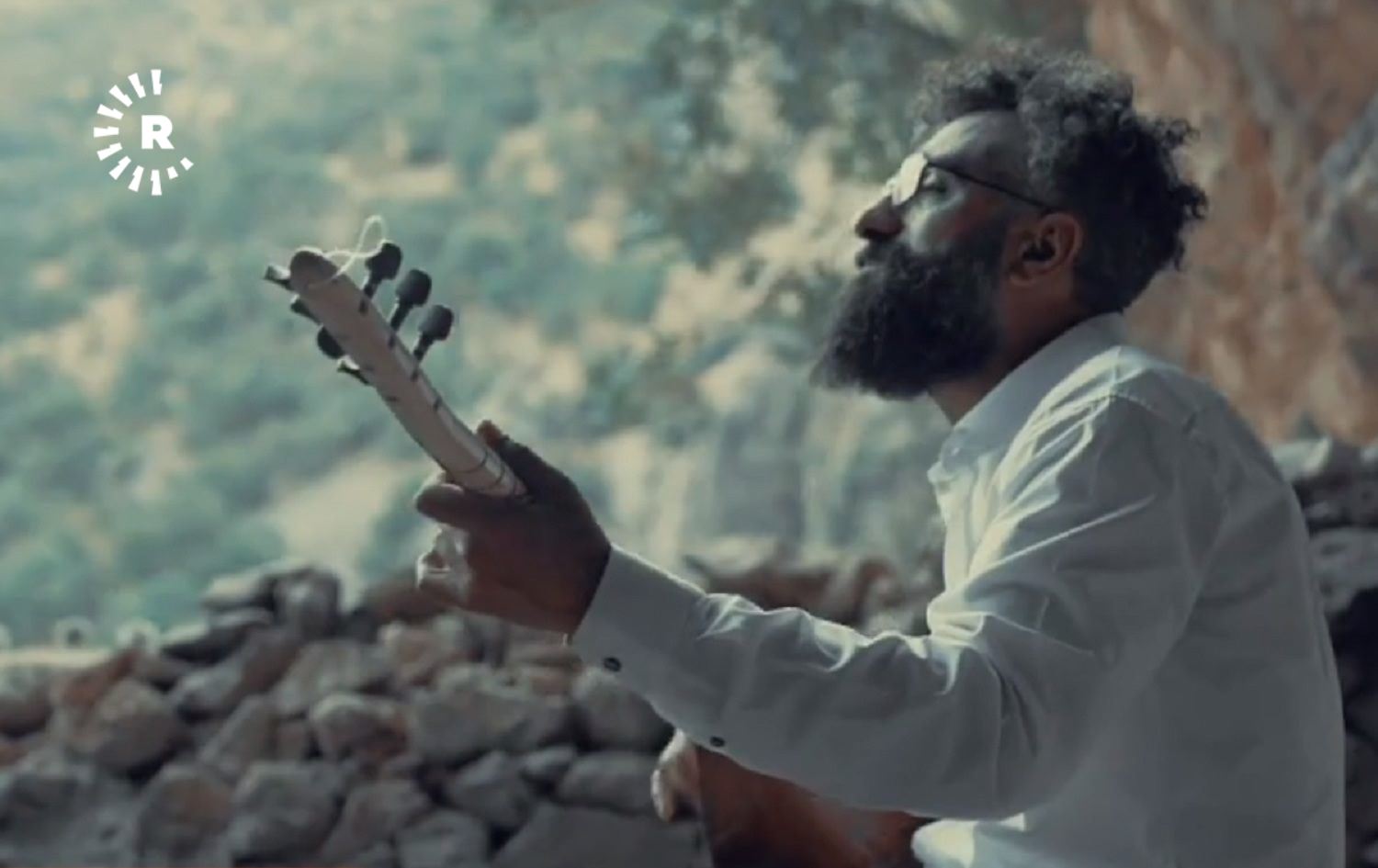 Firat Uzun klîpa 'Hawar Dilo' belav kir