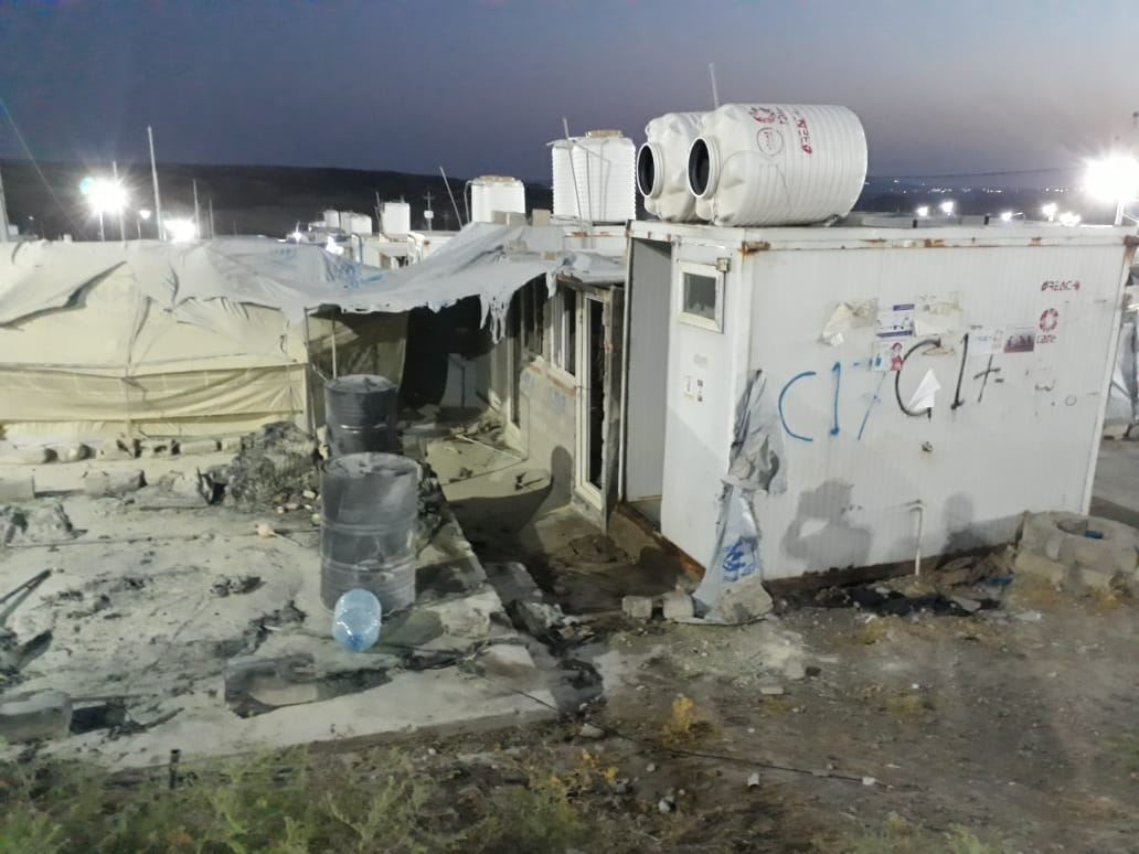 Li Kampa Berdereşê şewat derket: Ciwanekî ji Kobanî %90 laşê wî şewitî