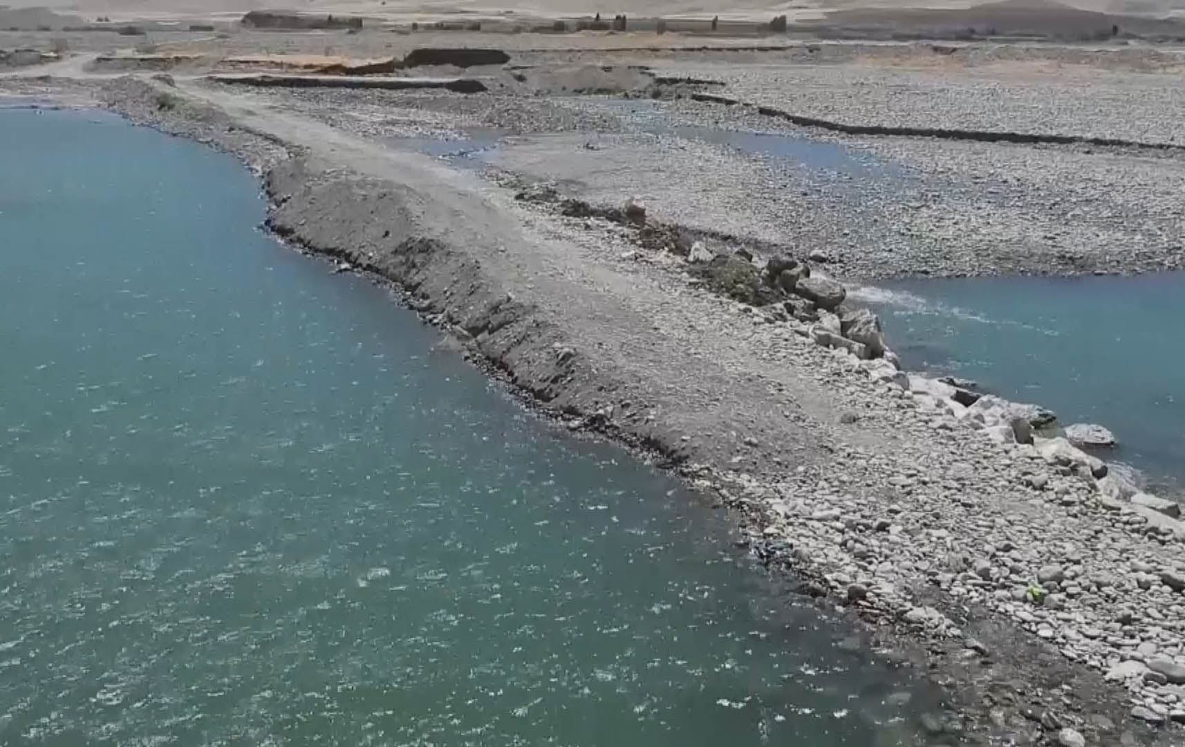 کەمکردنەوەی ئاوی زێی بچووک لەلایەن ئێرانەوە ماسییەکانی لەسەر وشکانی هێشتووەتەوە