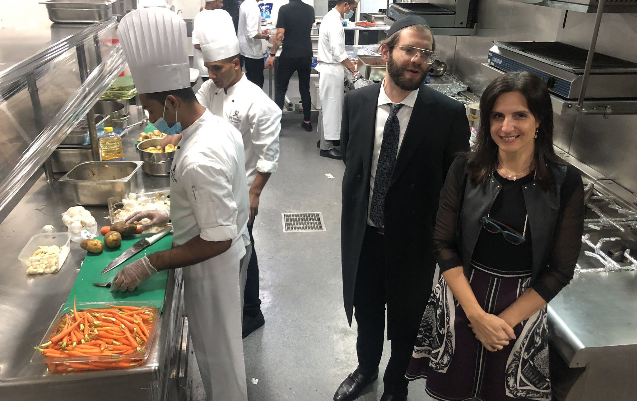 Ebu Dabi’de ilk Koşer sertifikalı Yahudi restoranı açıldı