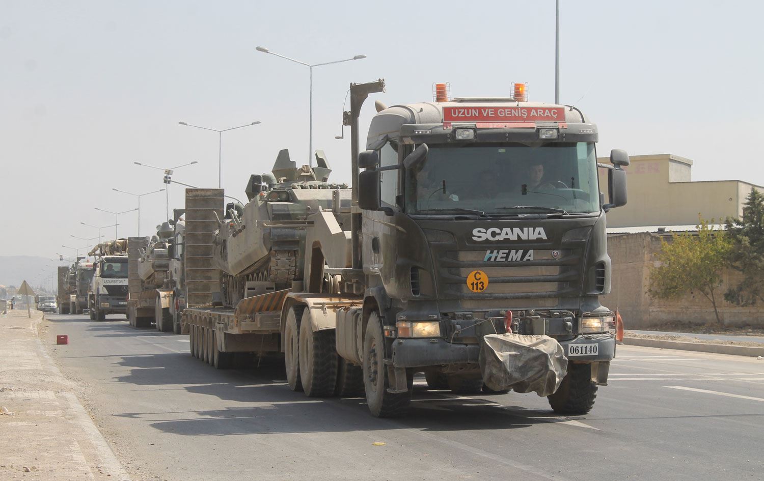 Suriye sınırından Yunanistan sınırına askeri sevkiyat