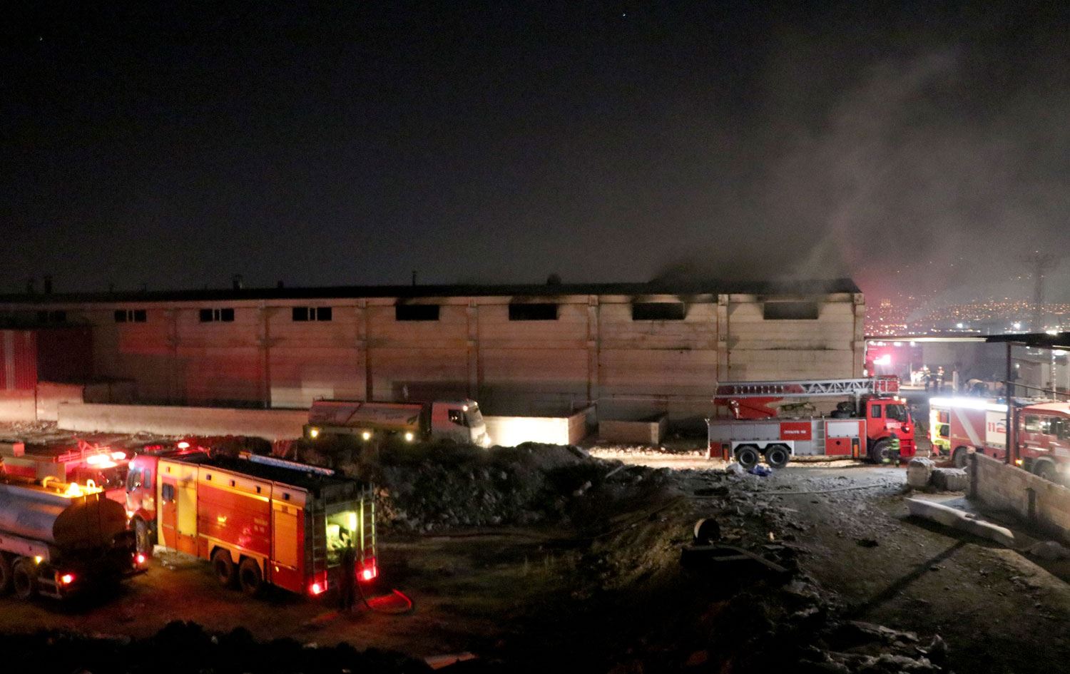 Maraş’taki fabrika yangını söndürüldü