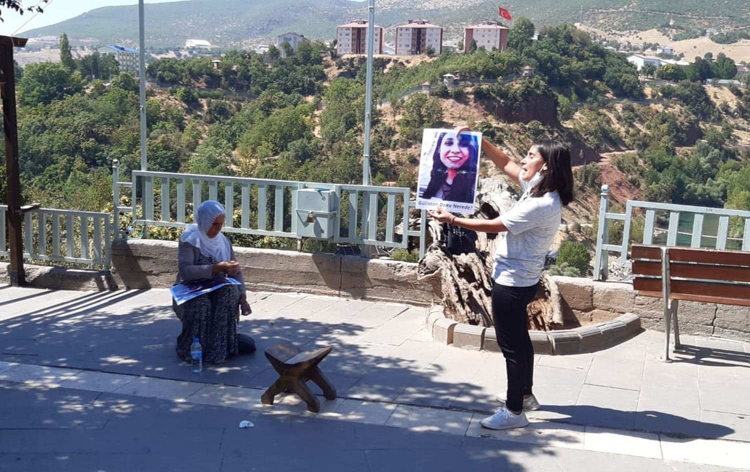 Dayik û xwişka Gulîstan Doku hatin binçavkirin