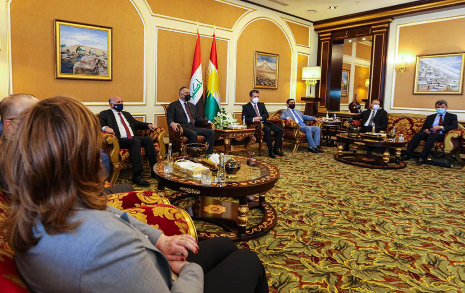 Pêşwaziya Mesrûr Barzanî li Serokwezîrê Iraqê Mistefa Kazimî. Wêne: Ofîsa Ragihandinê ya Hikûmeta Herêma Kurdistanê