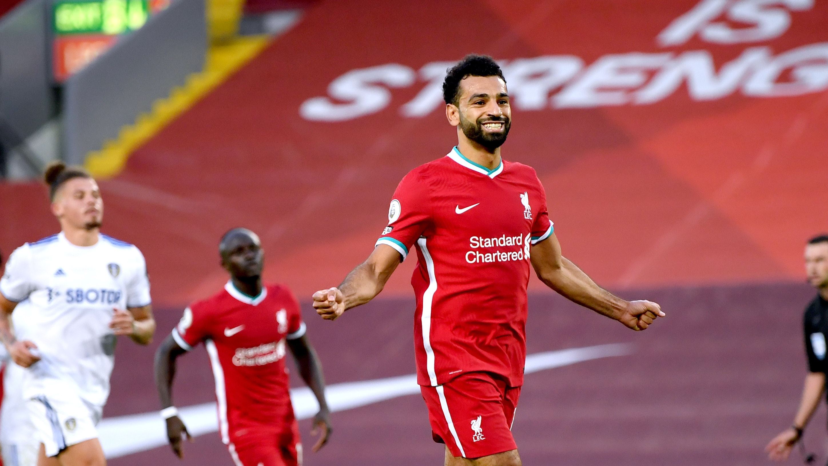 Liverpool Muhammed Salah'ın "hat-trick" ile yeni sezona galibiyetle başladı