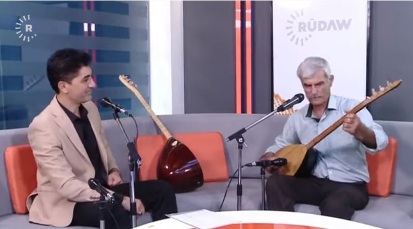 Xwediyê strana şoreşgerî ya "Herne Pêş" hunermendek ji Qamişloyê ye