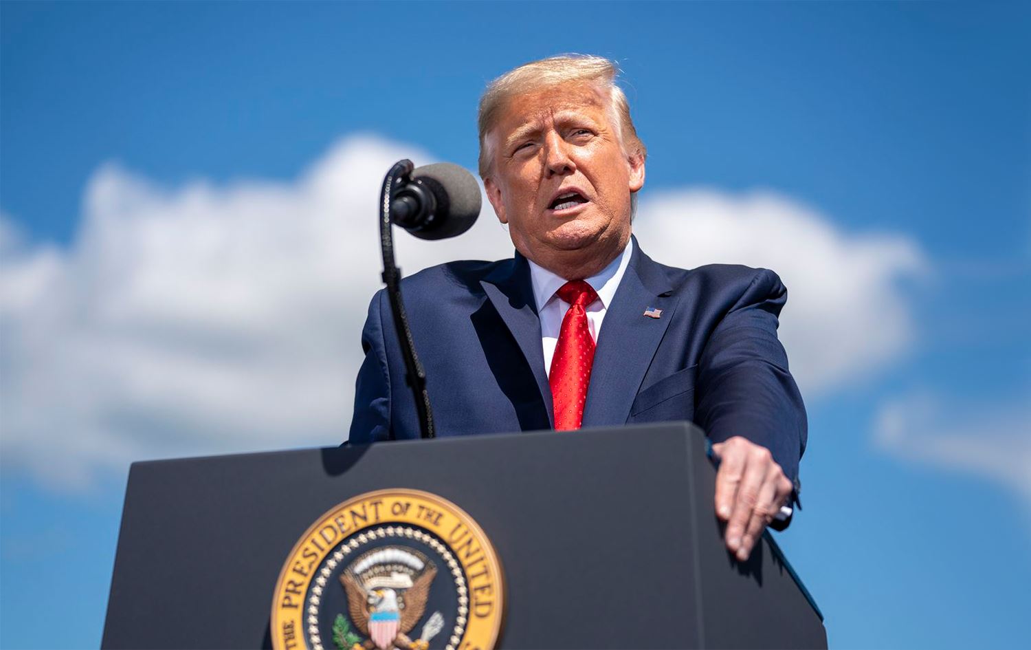 Trump, Ku Klux ve Antifa'nın 'terör örgütü' olarak tanınmasını öngören planını açıkladı