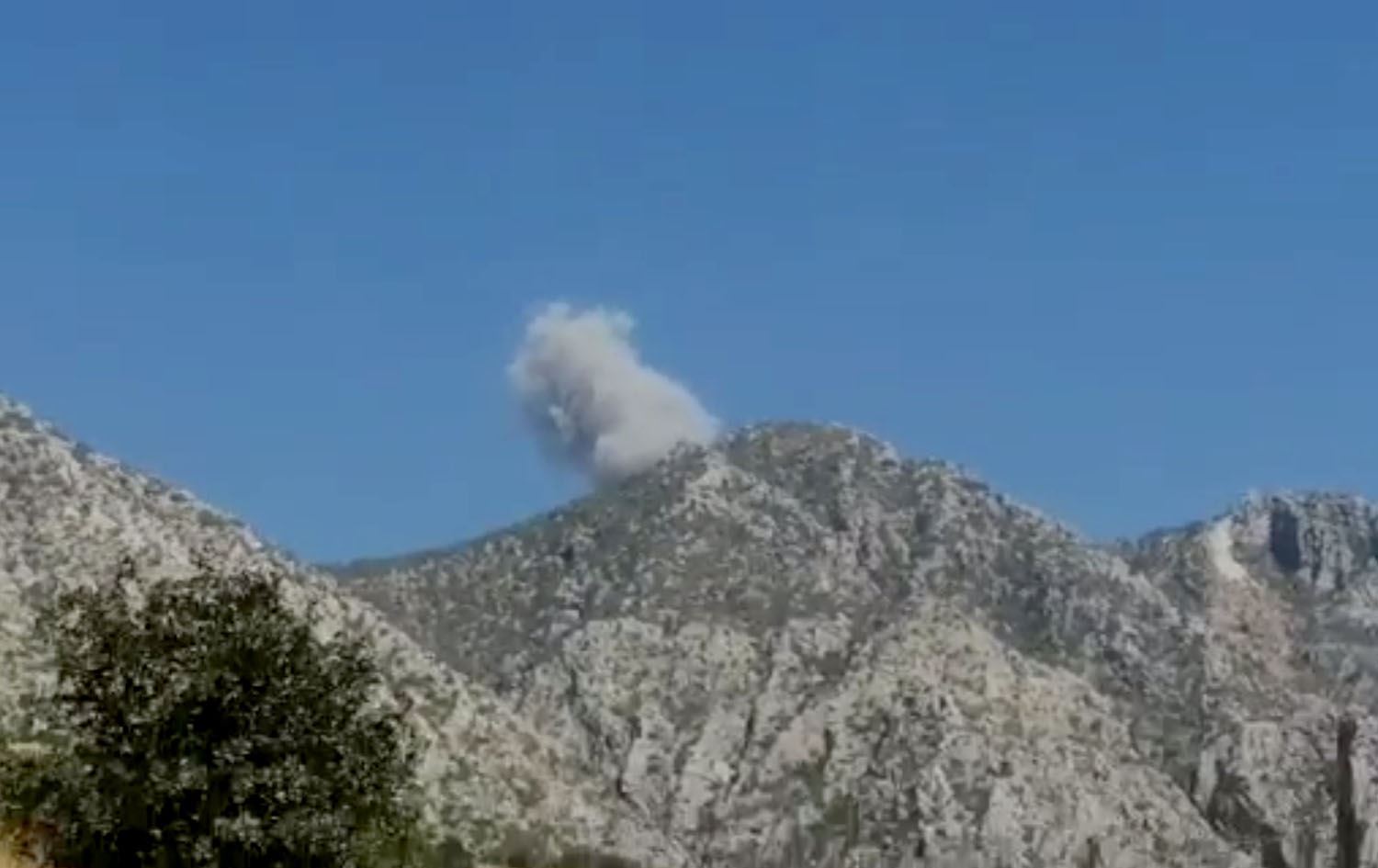 Tirkiyê Çiyayê Metîna bombebaran kir