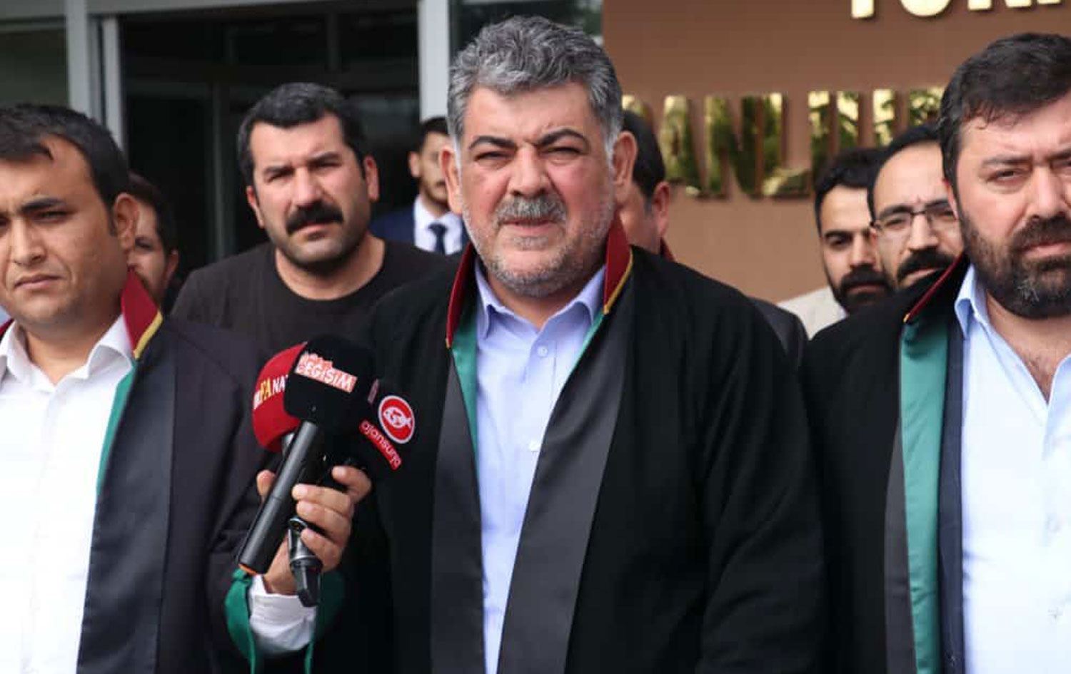 Derbarê Serokê Baroya Rihayê û 26 parêzeran de lêpirsîn hat destpêkirin