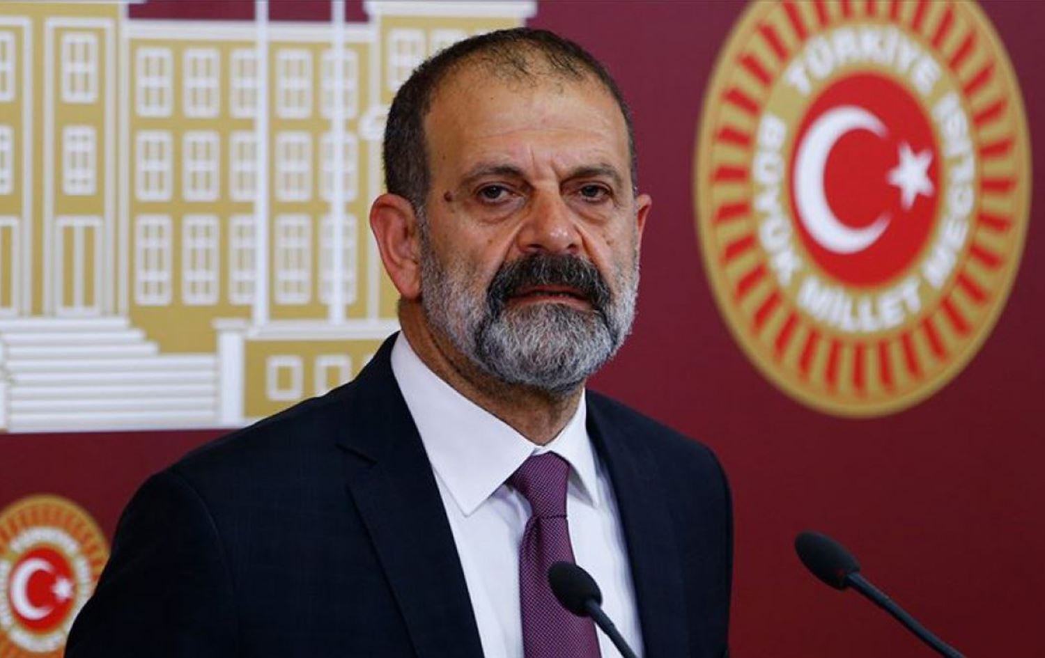 Parêzbendî li ser parlamenterê Mêrdînê Tuma Çelîk hat rakirin