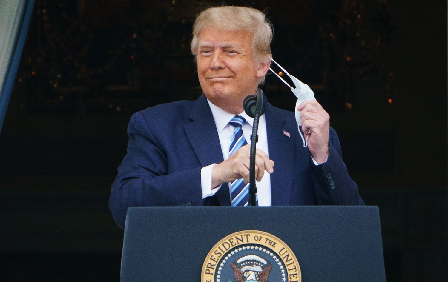 Beyaz Saray Doktoru: Trump'ın koronavirüsü yayma riski kalmadı