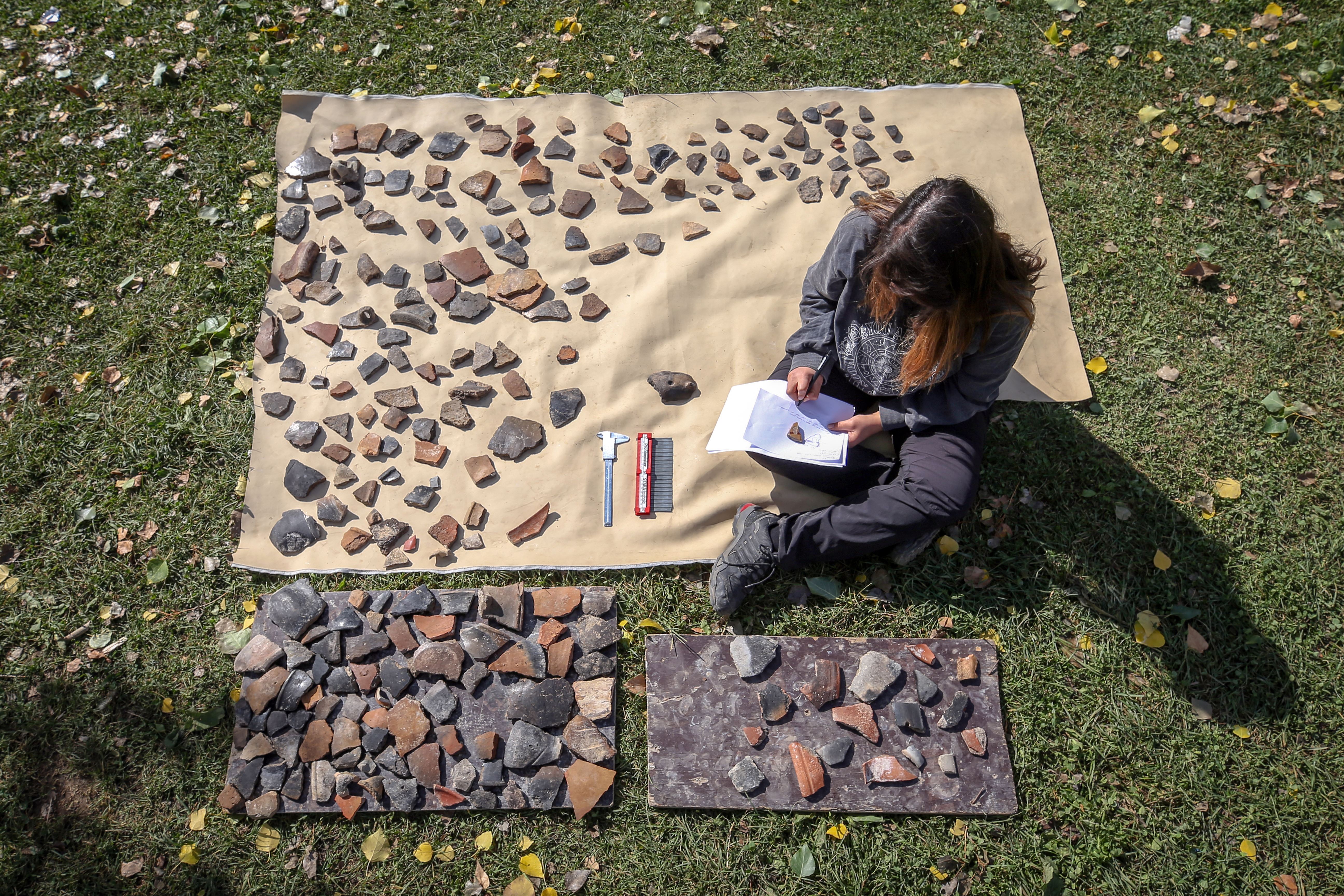 FOTO - Van'da 5 bin yıl öncesine ait yaşamın izleri bulundu