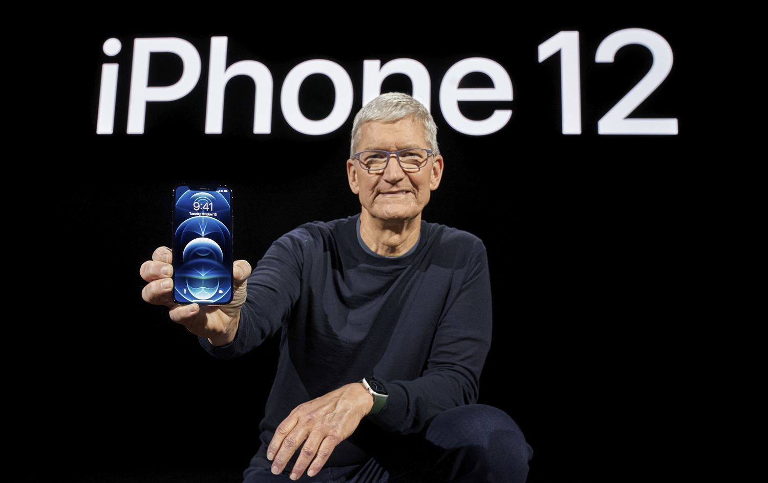 Apple, iPhone 12'leri tanıttı