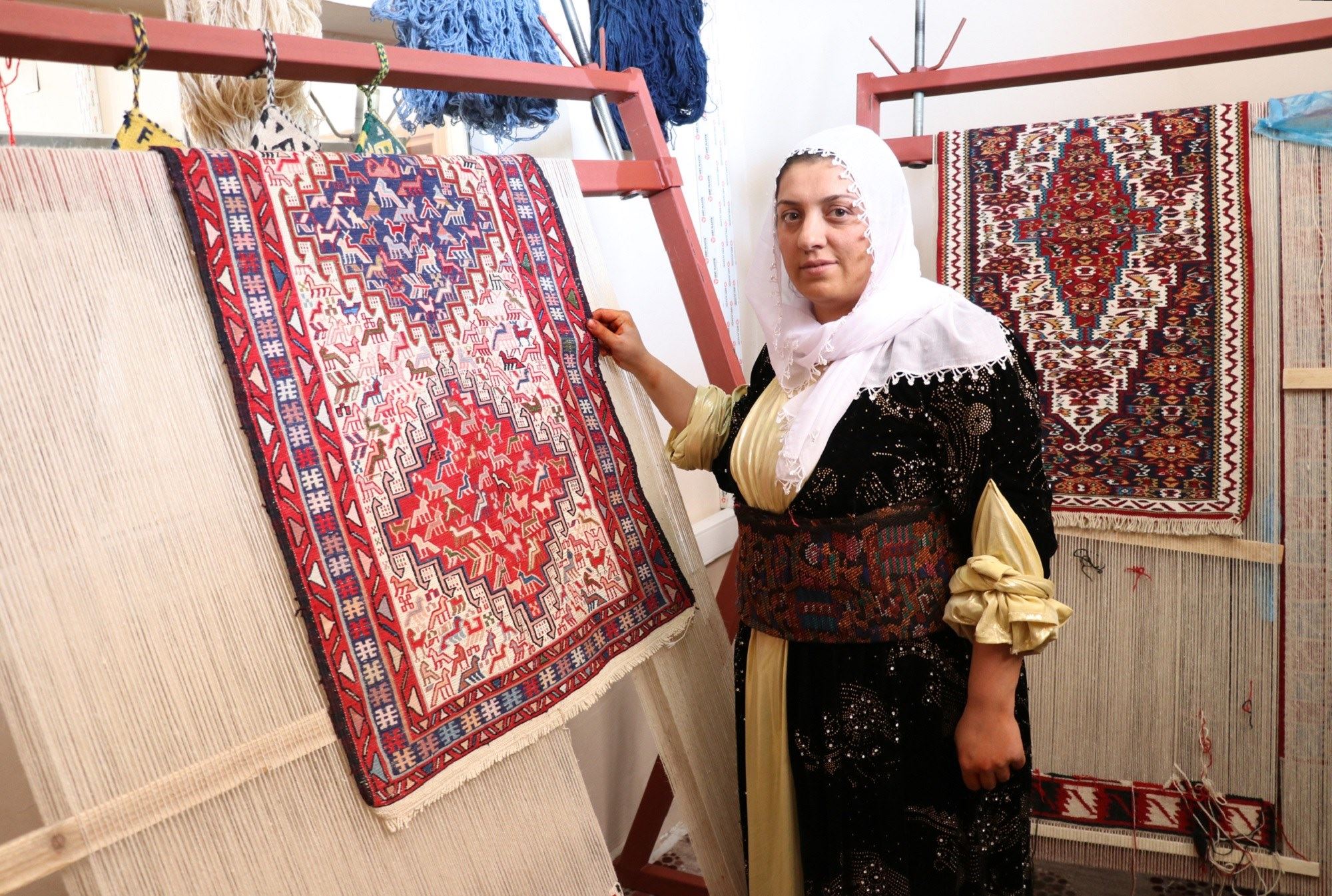 FOTO - Jirki kilimi geleneği Şırnaklı kadınların elinde yaşatılıyor