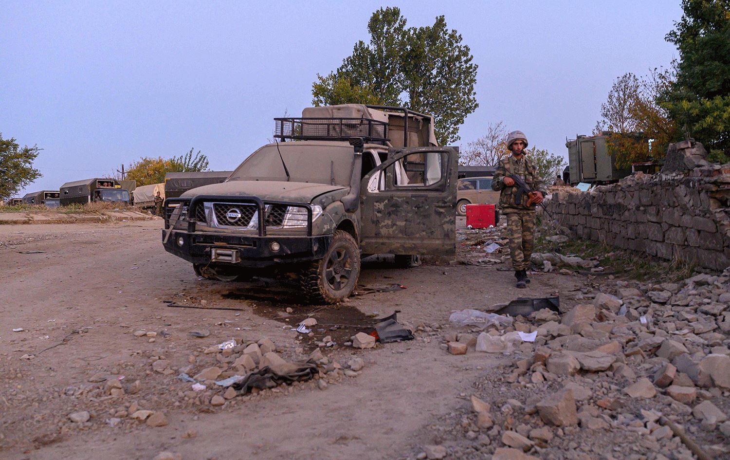 Azerbaycan ile Ermenistan arasındaki insani amaçlı geçici ateşkes yürürlüğe girdi
