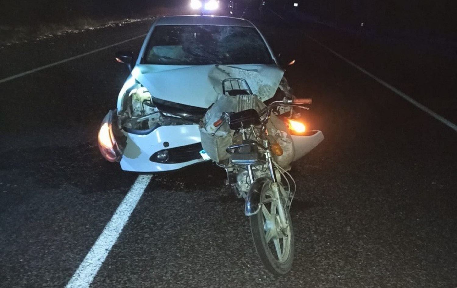 Urfa'da otomobilin çarptığı motosikletteki baba oğul öldü