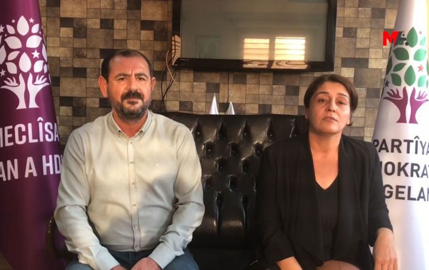 HDP Diyarbakır il eşbaşkanları gözaltına alındı