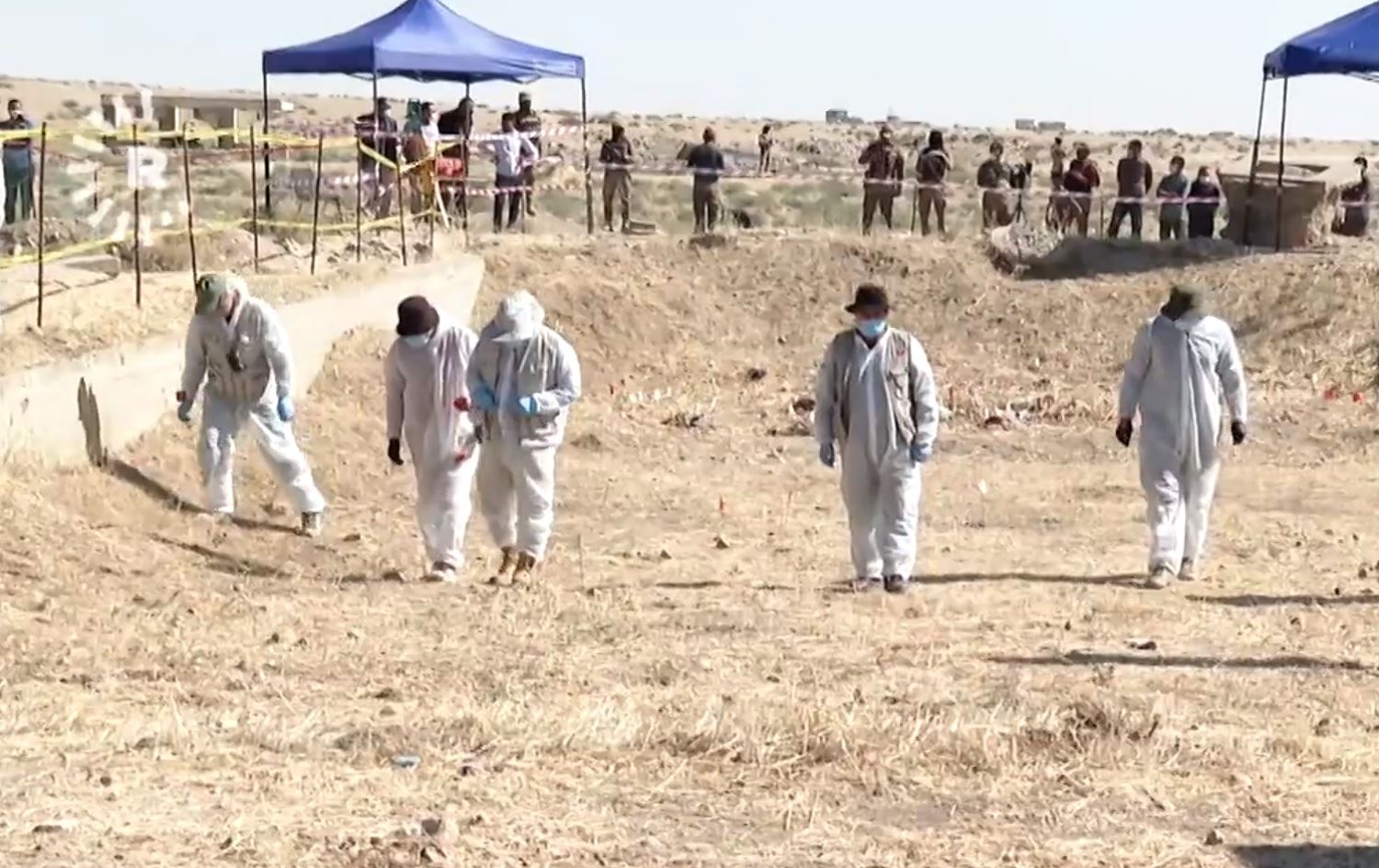 Proseya vekirina gorên bikom li Şingalê berdewam e