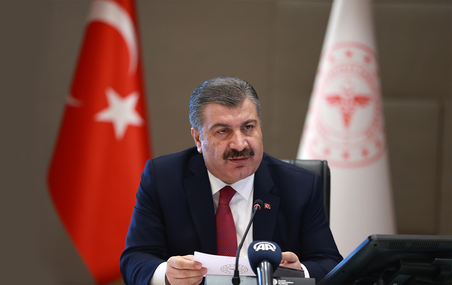 Sağlık Bakanı Koca'dan deprem açıklaması