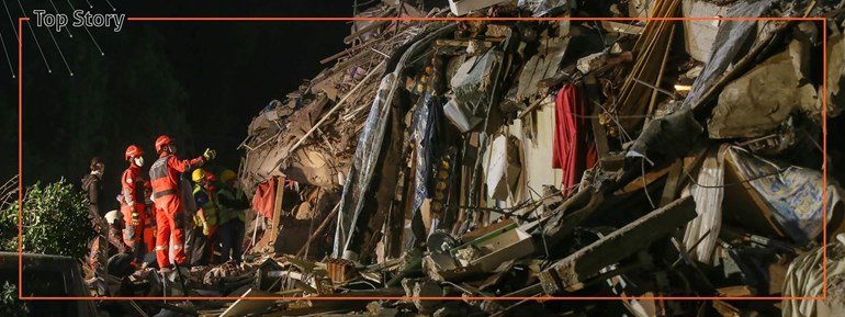 Proseya lêgerînê li avahiyên hilweşiyayî berdewam e  (Wêne: AA)