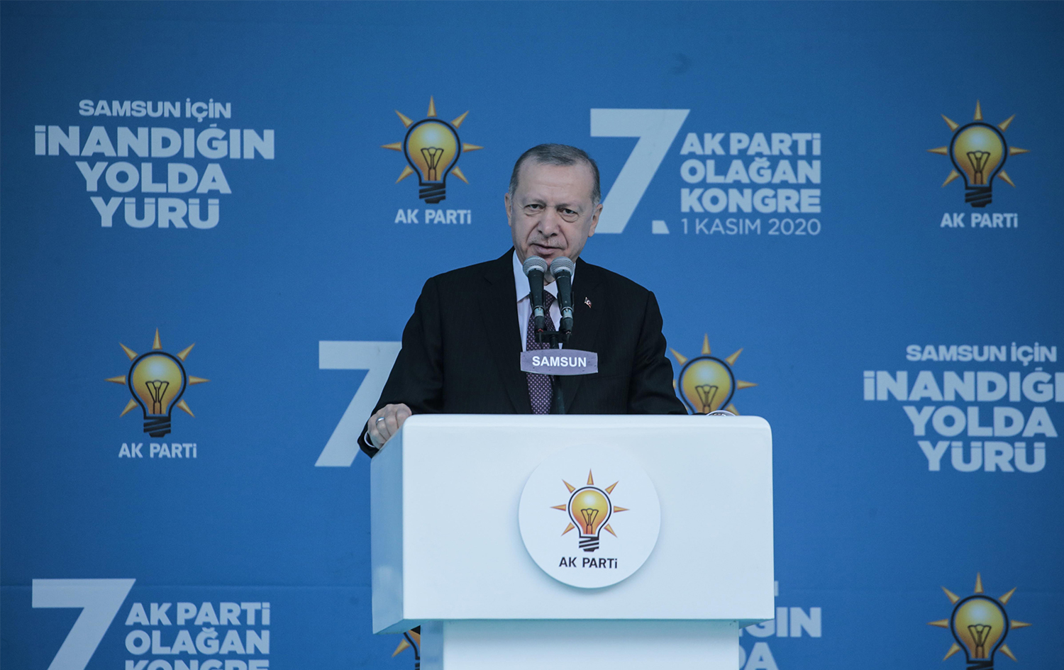 Erdoğan: İzmirli kardeşlerimizin yaralarını soğuklar ve yağışlar bastırmadan sarmakta kararlıyız