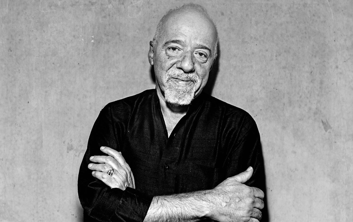 Brezilyalı yazar Paulo Coelho, İzmir'e bağış yapacağını duyurdu