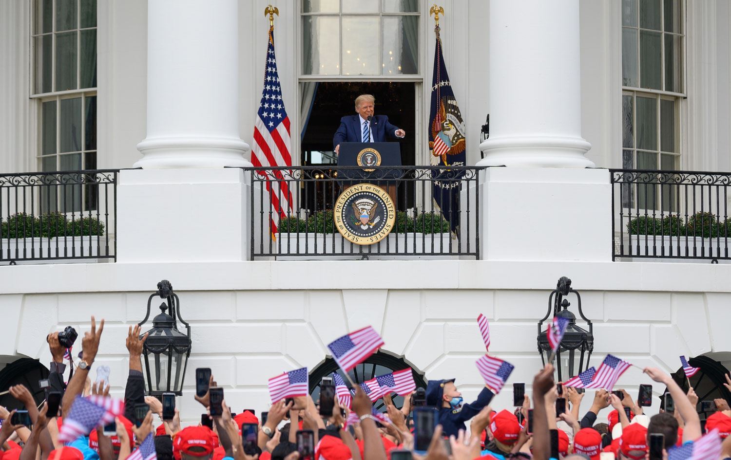 Florida ve Teksas eyaletlerini Trump kazandı