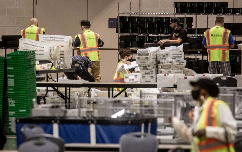 بنکەیەکی دەنگدان لە پێنسلڤانیا وێنە؛ AFP