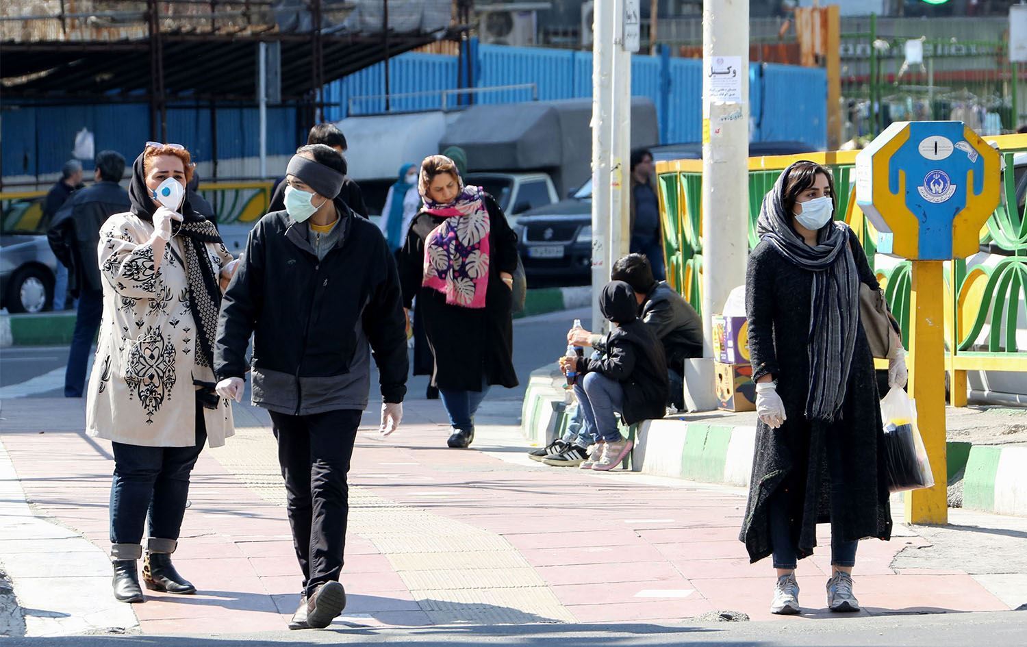 Bazar û cihên giştî li Îranê û Rojhilatê Kurdistanê ji ber Coronayê tên girtin