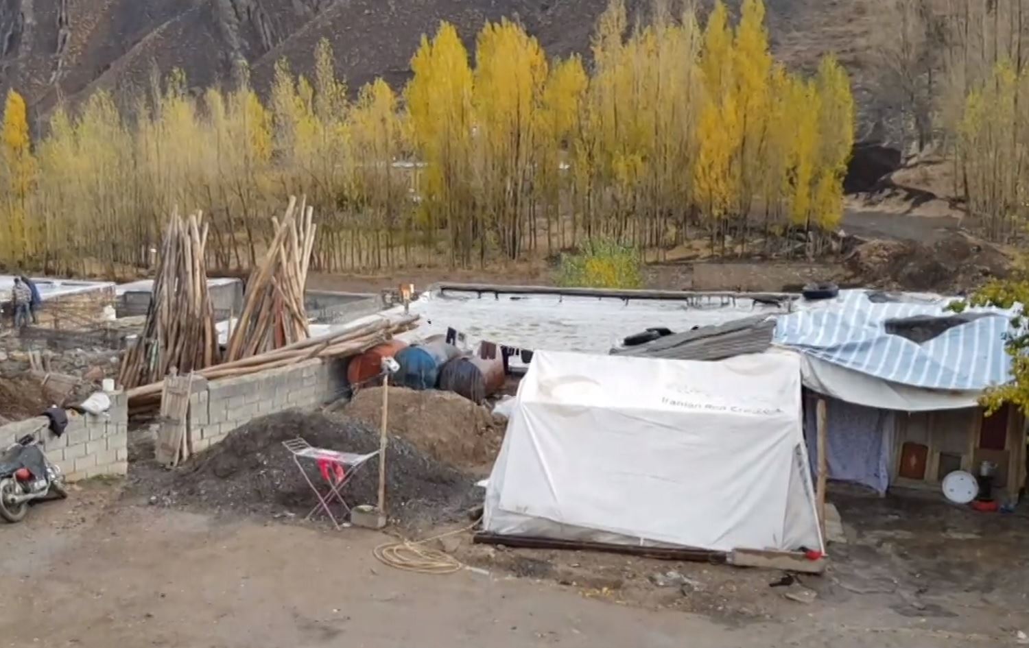 Li Kotûla Urmiyê ziyandîtiyên erdhejê di rewşeke xerab de dijîn