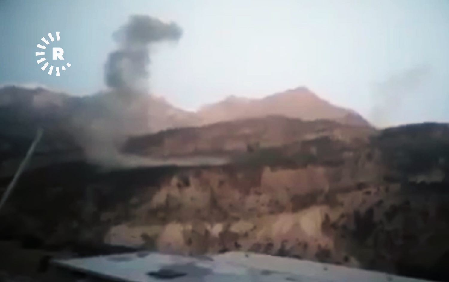 فڕۆکە جەنگییەکانی تورکیا چەند شوێنێک لە سەنگەسەر دەکەنە ئامانج