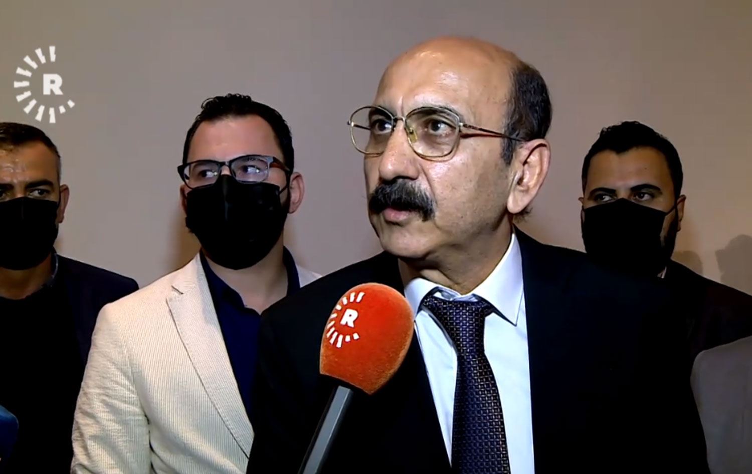 Mir Hazım Tahsin Beg: Mir, Baba Şeyh için kararını verdi