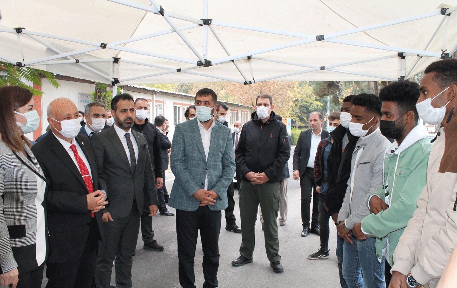 Batman Üniversitesi bünyesinde açılan dil kursunda Kürtçe’ye yer verilmedi